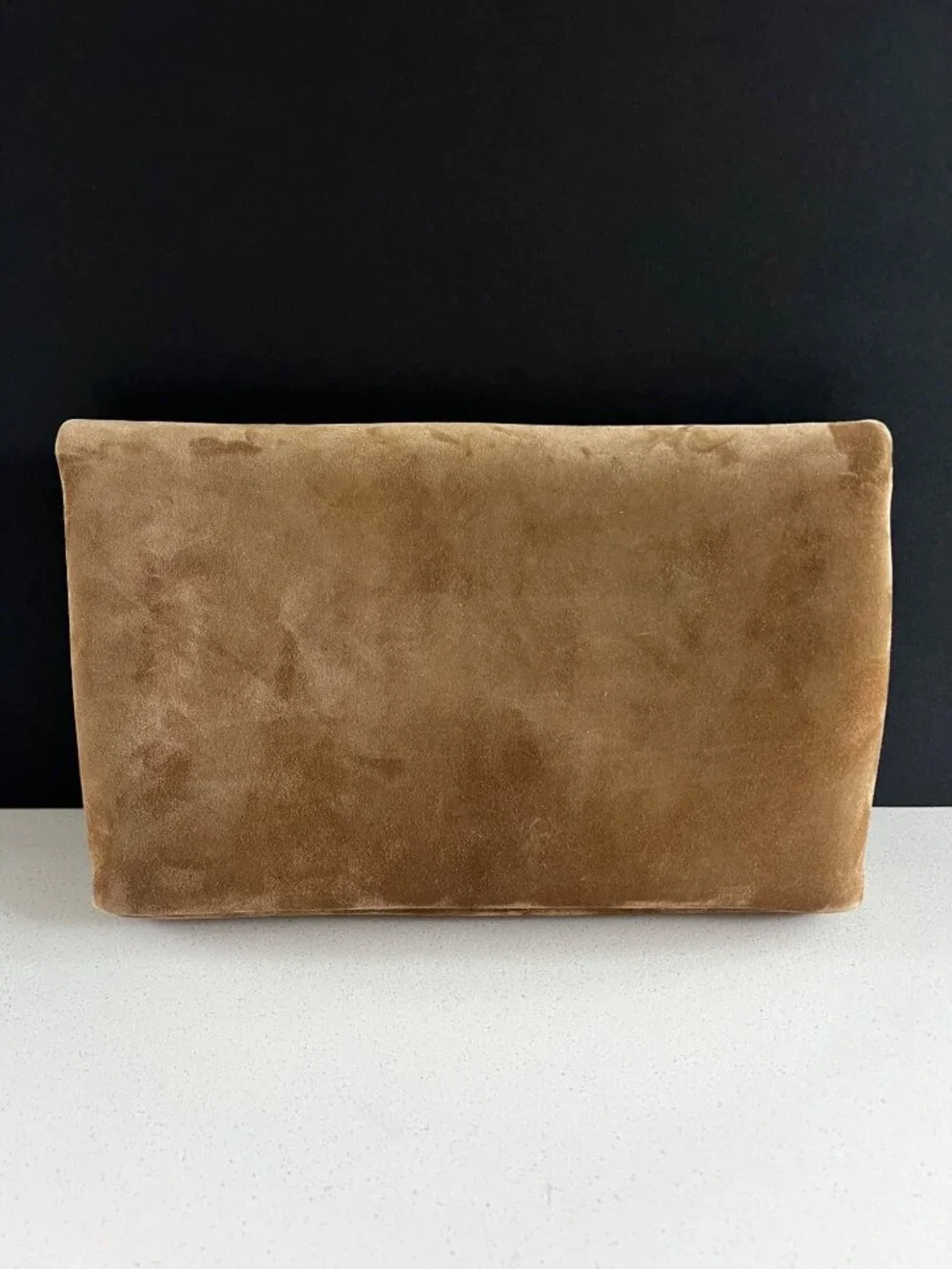 Saint Laurent Cassandre Large Envelope Pouch in Suede - Picture 7 of 15